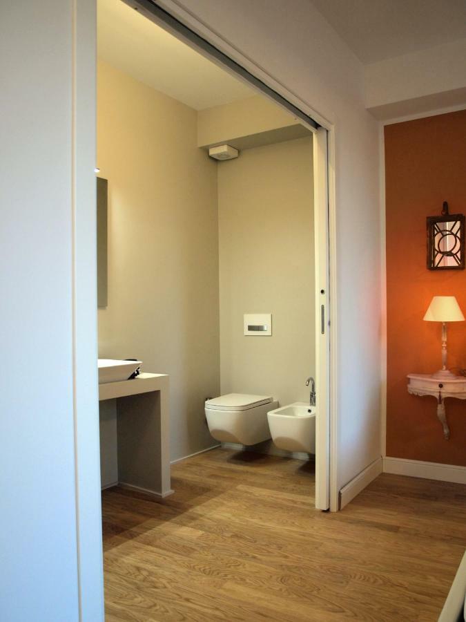 Cosmopolitan Central Rooms Болонья Экстерьер фото